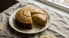 Zitronen-Sponge-Pudding aus dem Ofen: oben luftig, unten Sauce – so gelingt er sicher