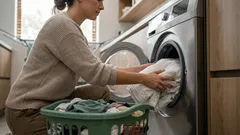 Verbotsliste für Ihre Waschmaschine: 5 Dinge, die Ihr Gerät und Ihre Garderobe ruinieren