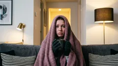 Zugluft trotz geschlossener Fenster: 10 typische Lecks und was sofort hilft